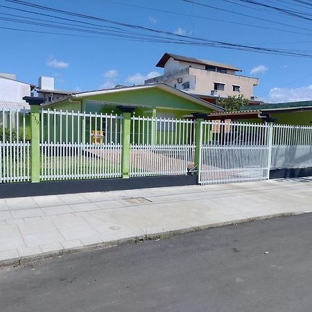 Casa Para Aluguel De Veraneio Em Torres Extérieur photo